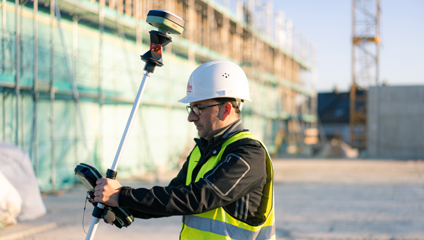 2. Advances in receiver technology have reduced size, cost, and power consumption, enabling high-precision GNSS to move beyond its traditional domain. Shown here is the Leica GS05 GNSS RTK rover being used as a SmartPole for integrated GNSS and total station measurements. (Credit: Leica Geosystems)