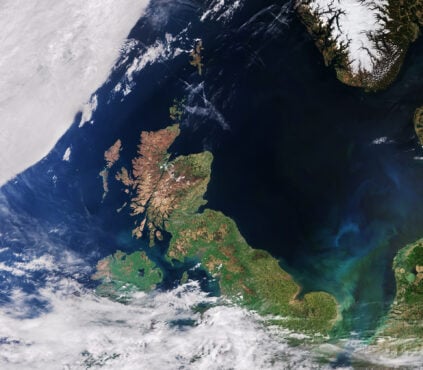 Contains modified Copernicus Sentinel data [2016]/ processed by ESA.